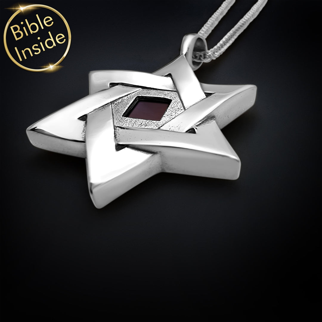 מתנה אישית לחג הפסח — תליון מגן דוד גברי עם ננו תנ"ך משובץ
