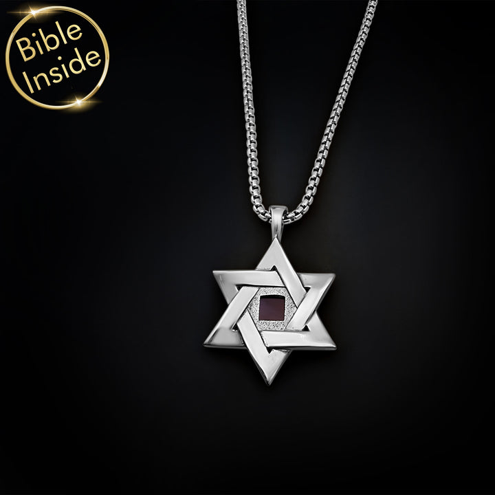 מתנה לחג הפסח לבן זוג — שרשרת מגן דוד גברית עם ננו תנ"ך