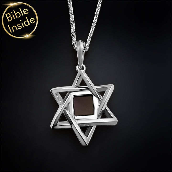 תכשיט זהב לבר מצווה בעיצוב מודרני עם נגיעה יהודית מזהב לבן