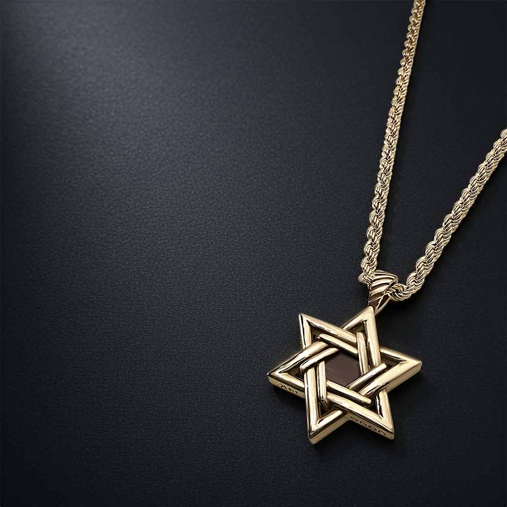 מתנות בר מצווה לנכד - שרשרת מגן דוד זהב אלגנטית.