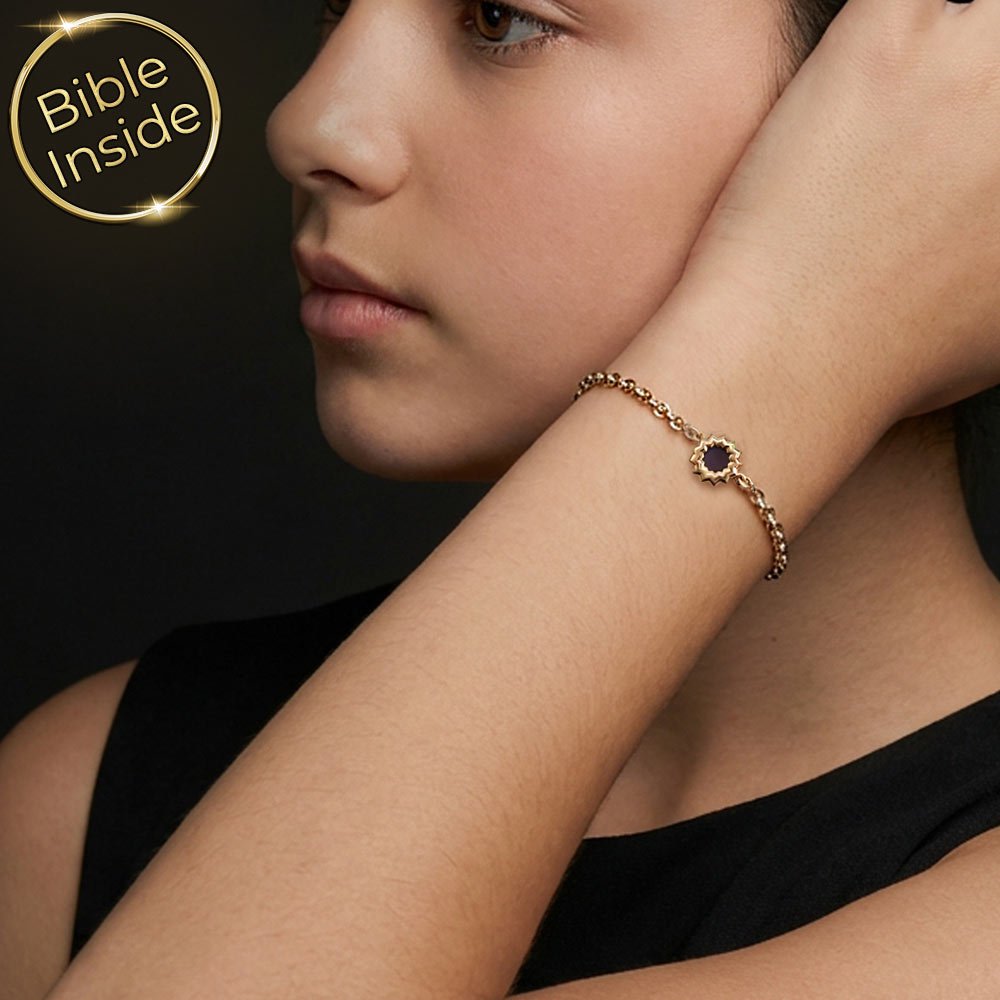 צמיד מתנה לבת מצווה בעיצוב פרח האהבה עם ננו תנ"ך מבית שלמא