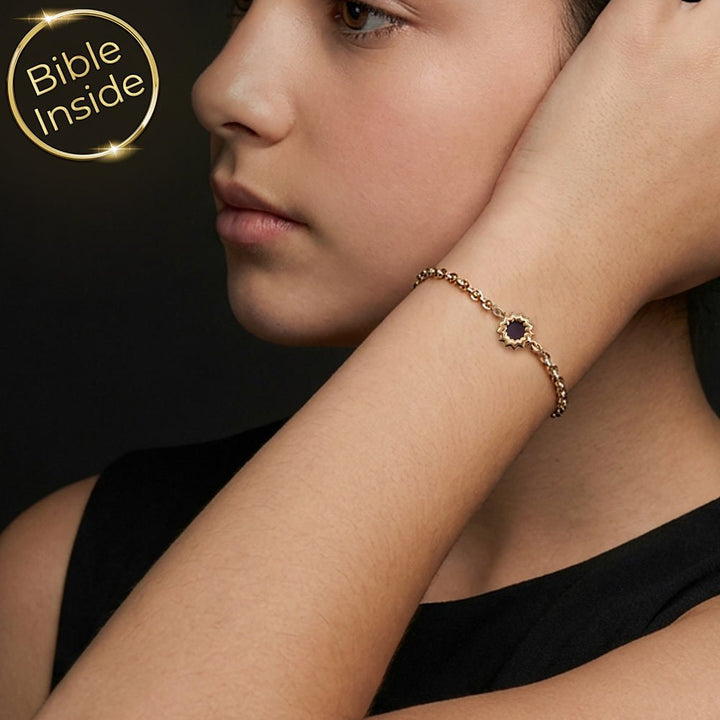 צמיד מתנה לבת מצווה בעיצוב פרח האהבה עם ננו תנ"ך מבית שלמא