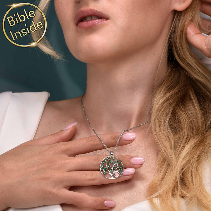 שרשרת עם תנך לאישה | תליון עץ החיים עם כל 24 סיפרי התנ"ך | ננו תכשיטים