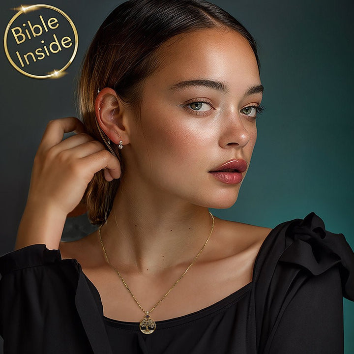 מתנות עם משמעות לאישה | תליון עץ החיים עם כל 24 סיפרי התנ"ך