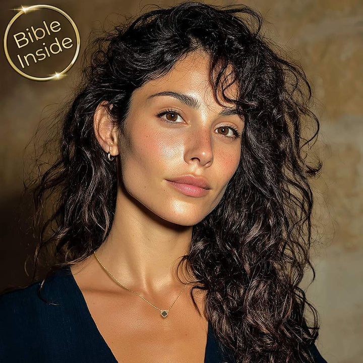 שרשרת תנך עם תליון תלתן לנשים – מתנה יהודית ייחודית