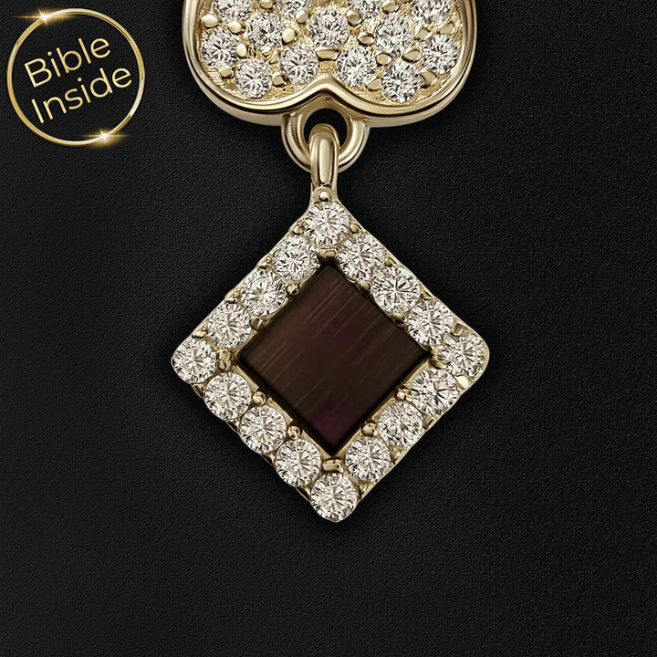 מתנה לפסח לגננת – שרשרת תלתן עם זרקונים וננו תנ"ך