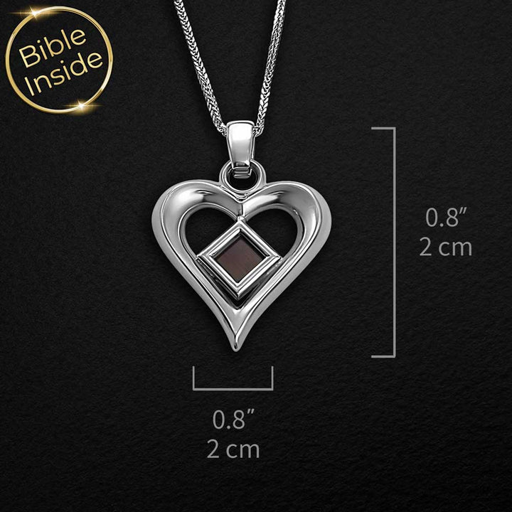 רעיון למתנה לוולנטיין לאישה - שרשרת לב עם כל 24 סיפרי התנ"ך | ננו תכשיטים