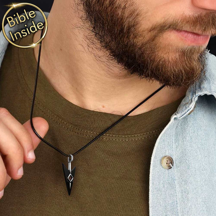 מתנה מגניבה לגבר | תכשיט קטן בעיצוב חץ עם התנך