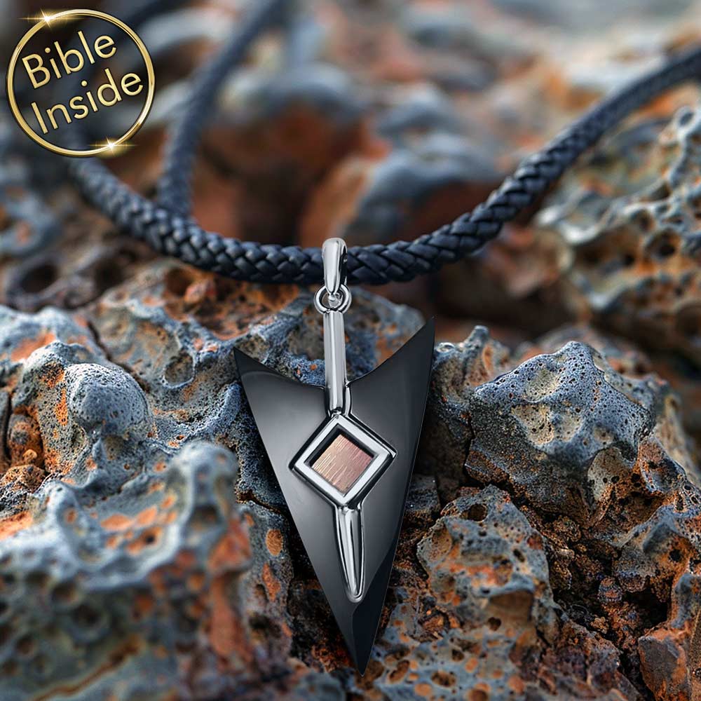 מתנה קטנה לנער - תכשיט עם התנך 