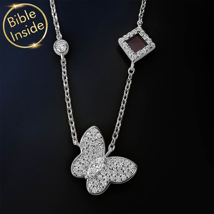 תליון פרפר עדין לנערה עם שבב ננו תנ"ך כתכשיט מתנה לבת מצווה