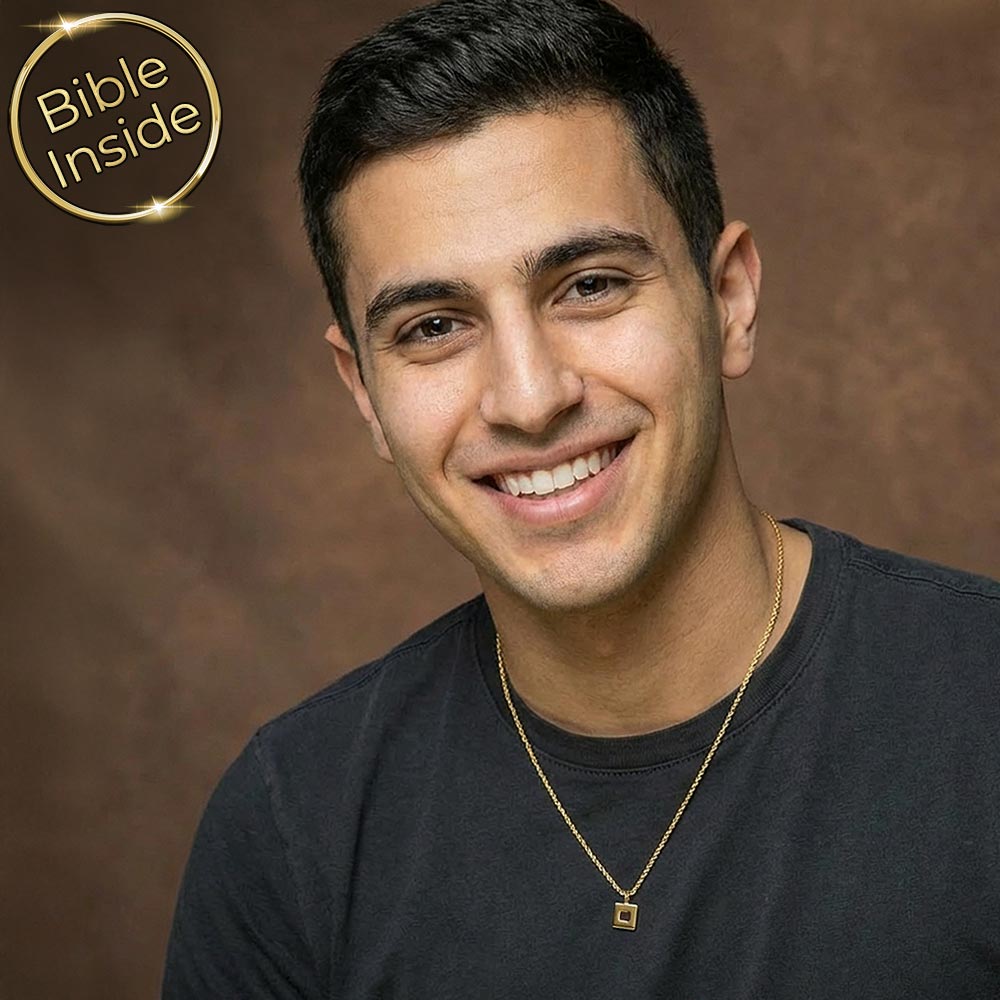 ננו בייבל בתוך תליון קלאסי לגבר