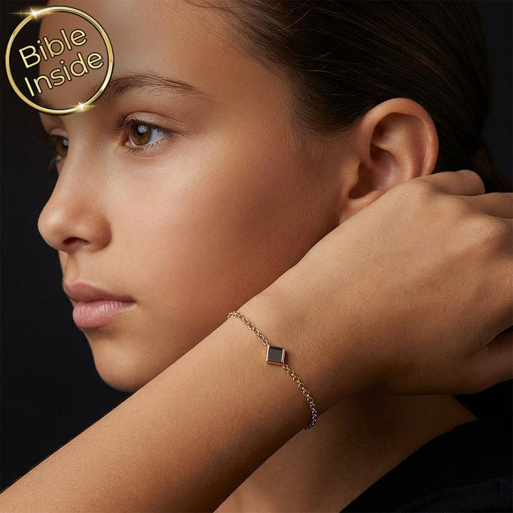 צמיד שלמא לבת מצווה עם התנ"ך כולו משובץ