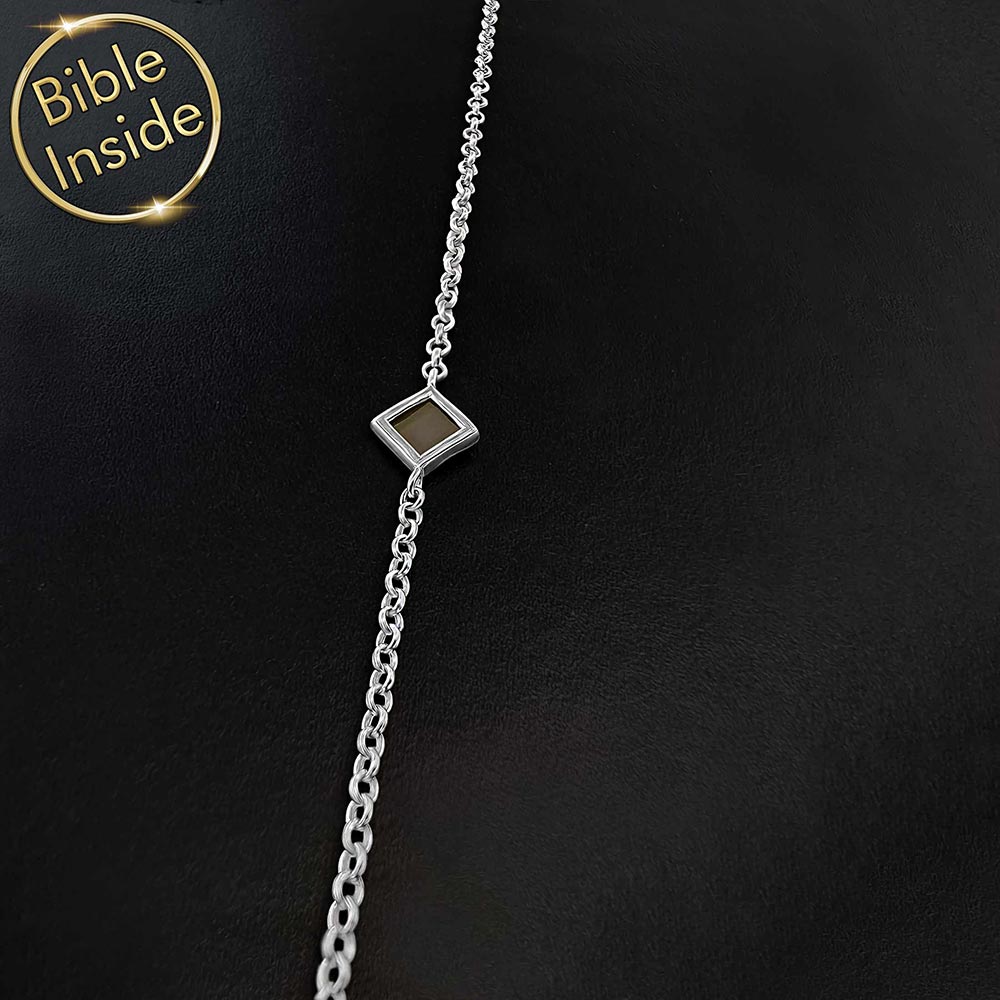 תכשיט לבת מצווה מההורים – צמיד מעוין משובץ ננו תנ"ך