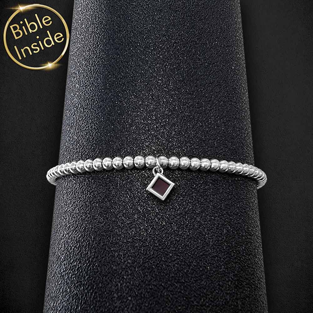 צמיד לבת מצווה — עיצוב נקי ועדין עם ננו תנ"ך מפלדת אל חלד