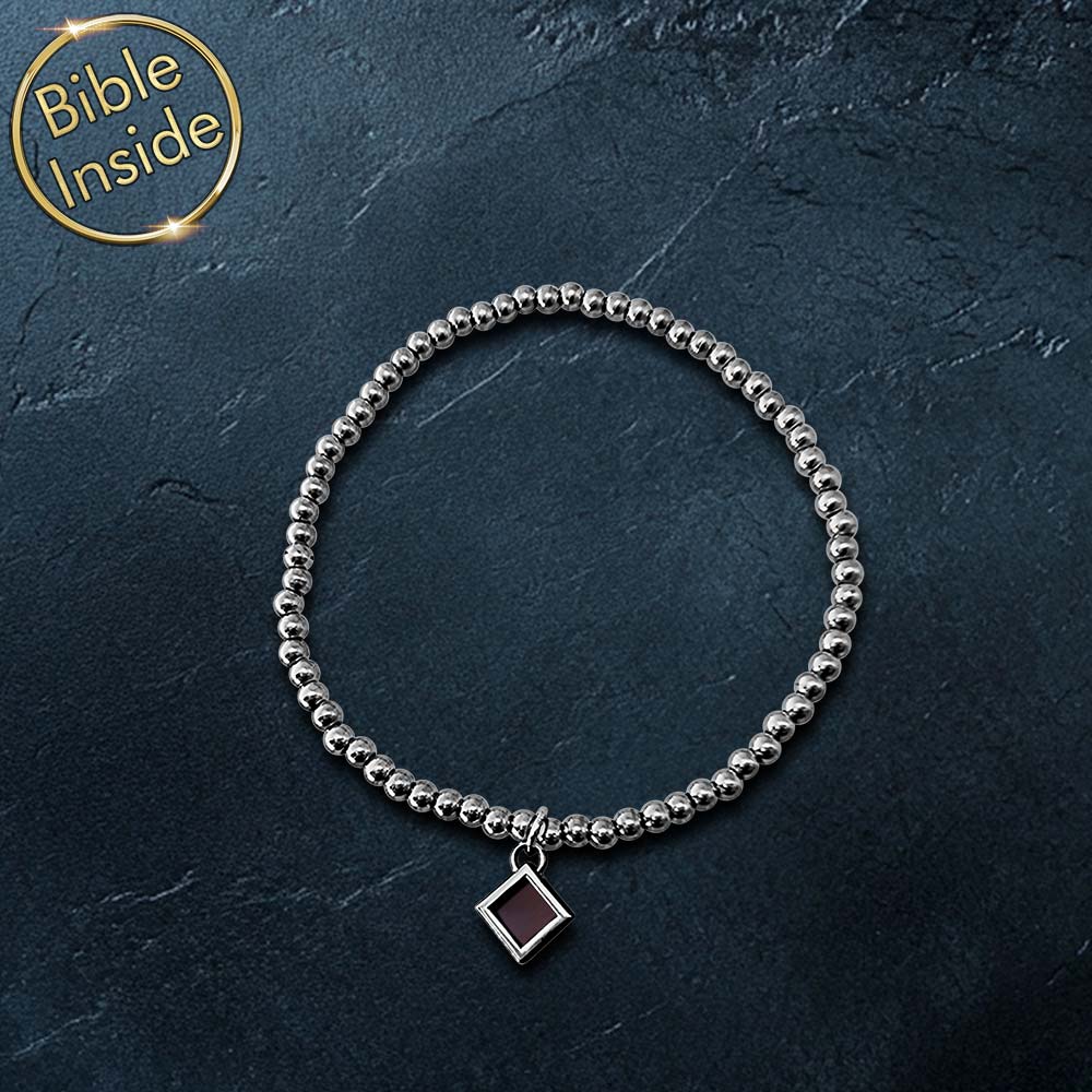 תכשיט מתנה לבת מצווה — צמיד חרוזים עם תליון ננו תנ"ך מבית שלמא