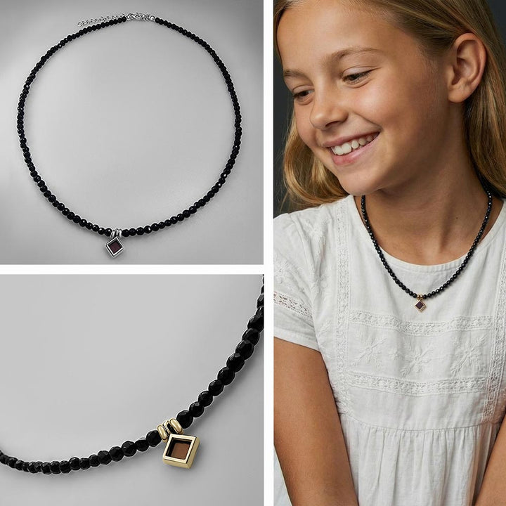 תכשיט לבת מצווה – שרשרת חרוזי אוניקס עם ננו תנ"ך וכל 24 הספרים