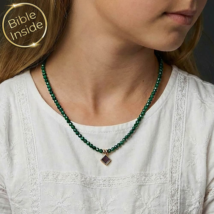 שרשרת מלכיט פיניש זהב עם ננו תנך כשרשרת בת מצווה מיוחדת