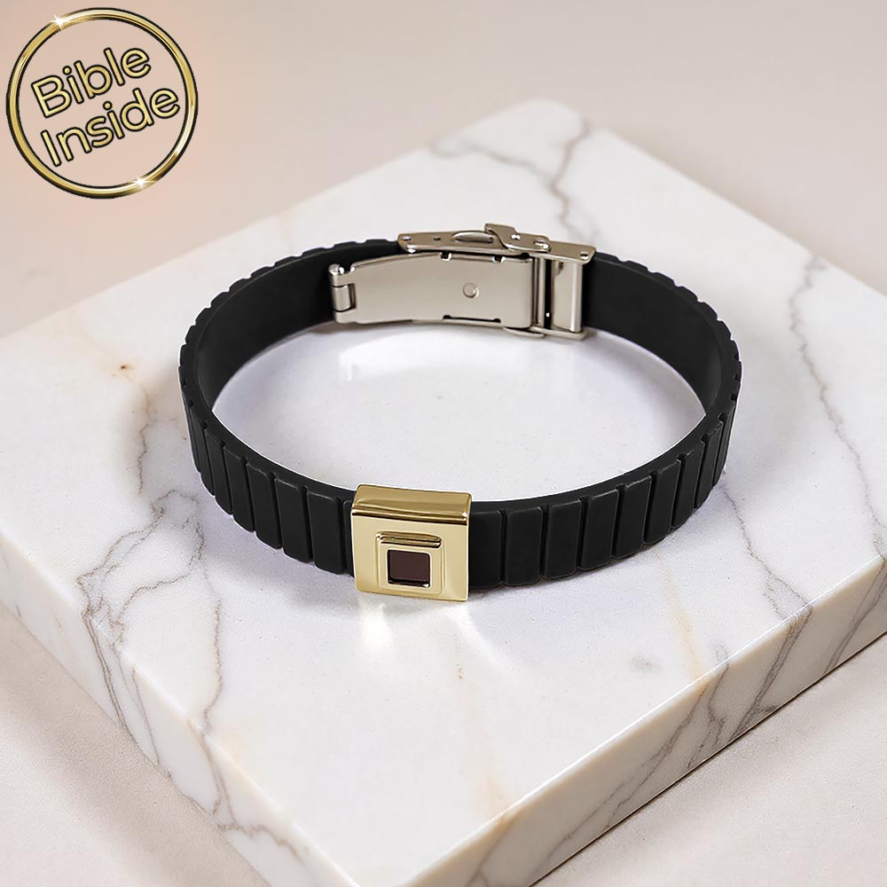 יום נישואין - משלוח לגבר – צמיד עם ספר תורה חרוט על שבב זעיר