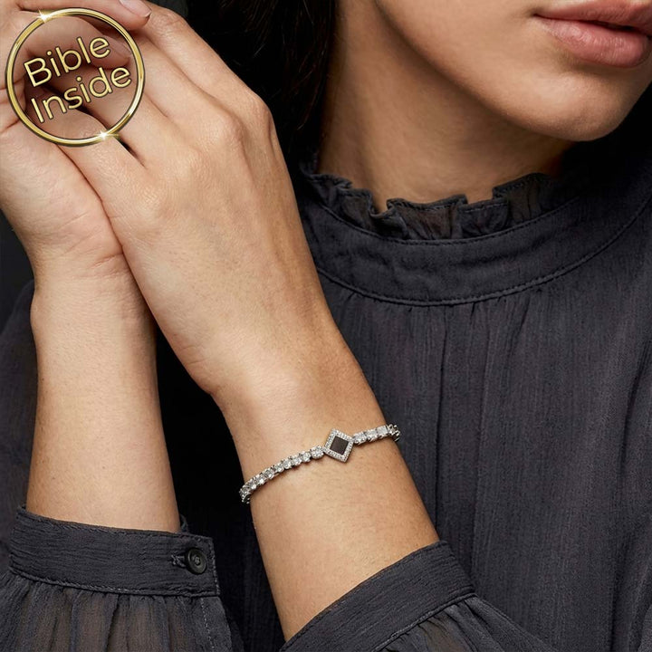 צמיד תנך לאישה בעיצוב טניס קלאסי – ננו תכשיטים
