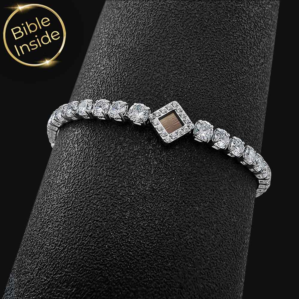 צמיד לנשים עם תנך בעיצוב טניס מרהיב – תכשיט משמעותי
