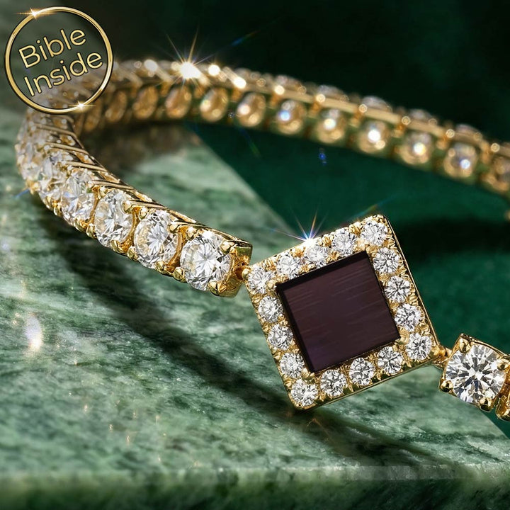 צמיד טניס זהב 14 קראט עם יהלומים וכל ספרי התנ"ך חרוטים על שבב