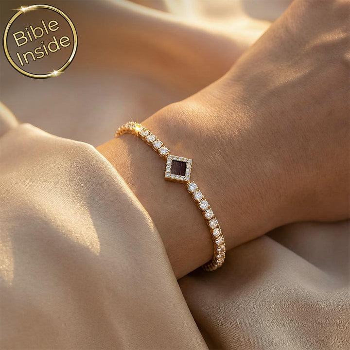 צמיד עדין עם כל התנ"ך - יהלומי מעבדה וננו תנ"ך בשיבוץ אחד