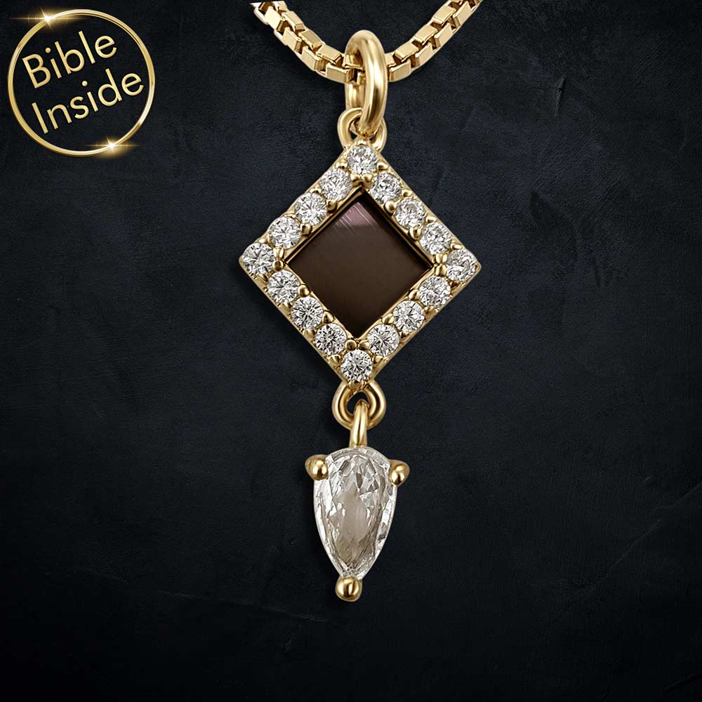 תכשיט זהב עדין מעוצב לנשים עם כל התנ"ך