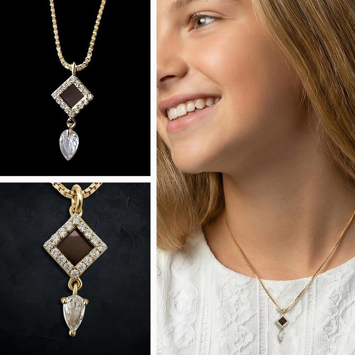 שרשרת לבת מצווה זהב 14 קראט עם זירקון טיפה ותנ"ך שלם