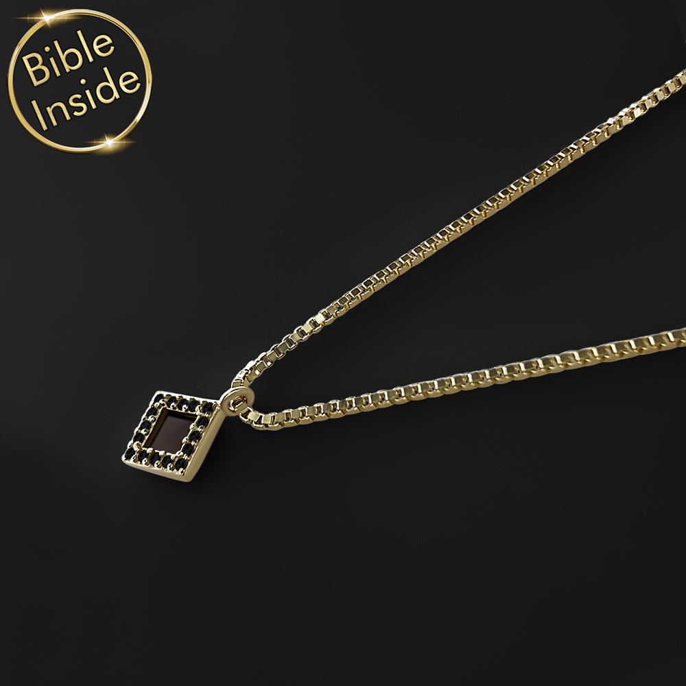 שרשרת לבת מצווה – תליון מעוין משובץ אבנים עם ננו תנ"ך