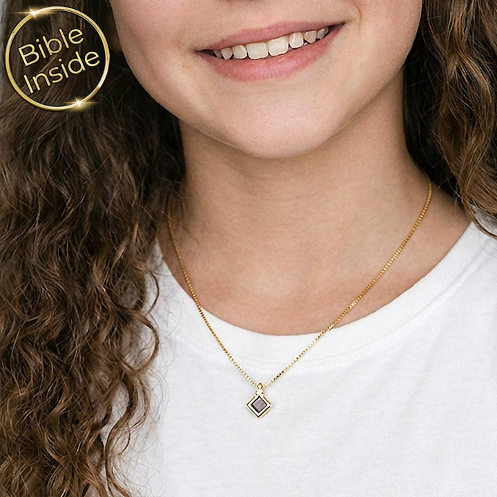 שרשרת ננו תנך כרעיון למתנה לבת מצווה בעיצוב מודרני עם זירקון