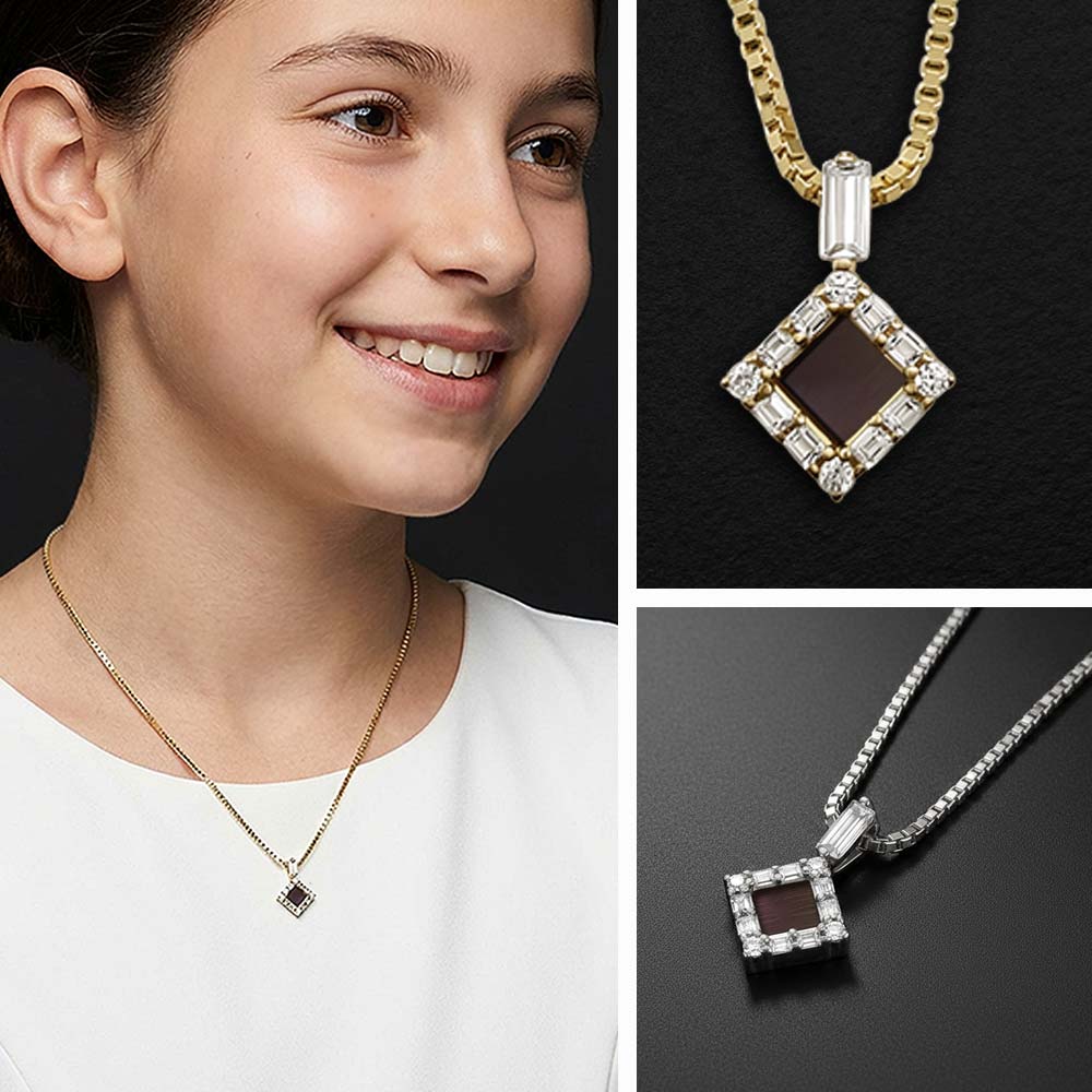 תליון לבת מצווה עם ננו תנ"ך – מעוין זהב עם זירקונים