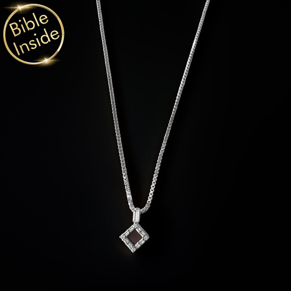 תכשיט לילדת בת מצווה – מעוין כסף סטרלינג עם ננו תנ"ך