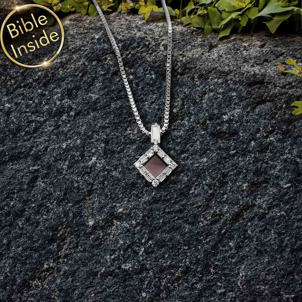 תליון לבת מצווה – מעוין כסף עם זירקונים וננו תנ"ך