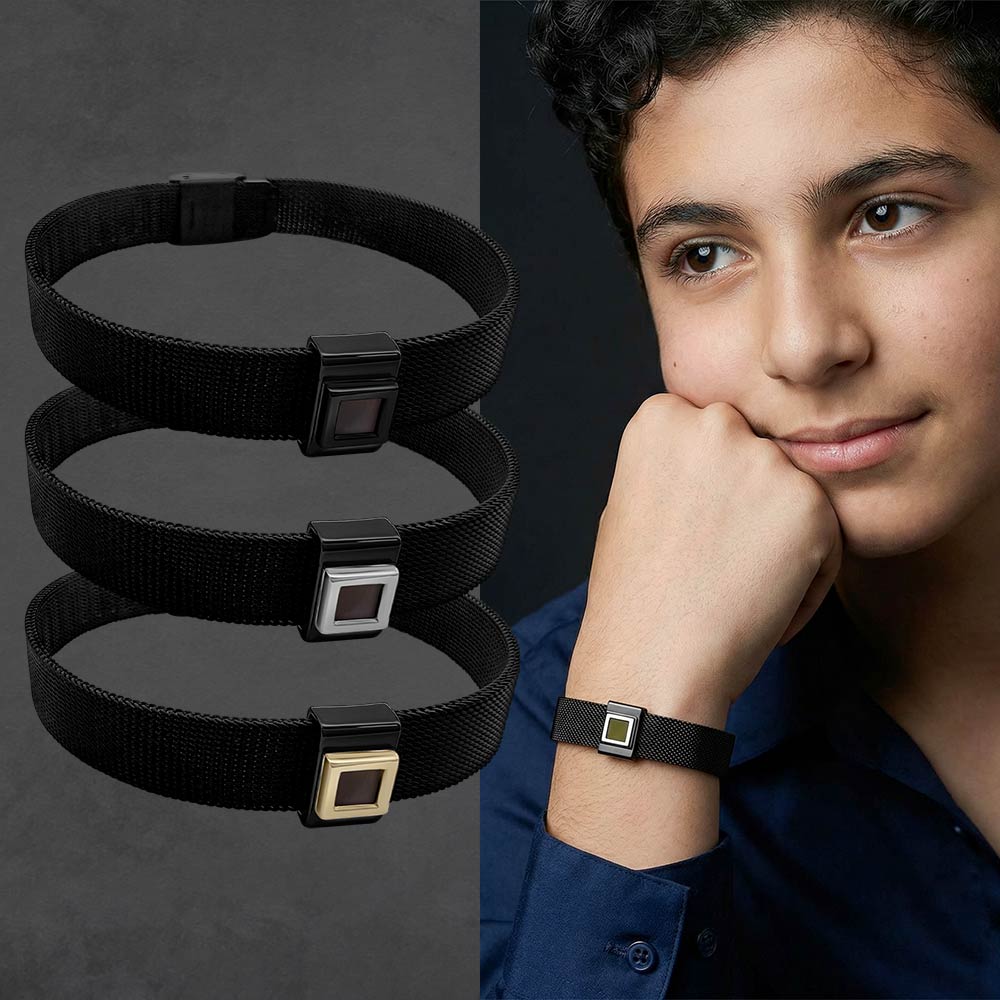 תכשיט לבר מצווה – צמיד שחור עם ננו תנ"ך מבית שלמא