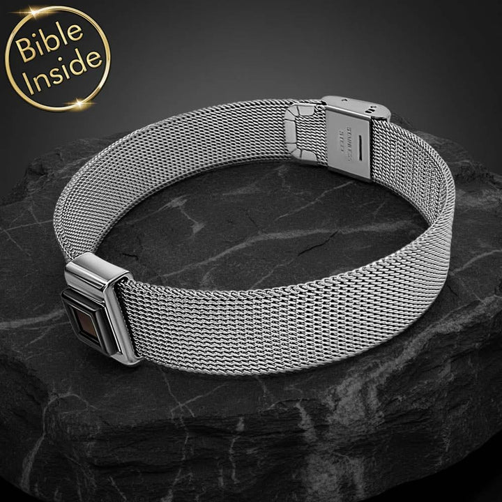 צמיד מעוצב עם ספר תורה | 24 סיפרי 
התנ"ך בחריטה | ננו תכשיטים