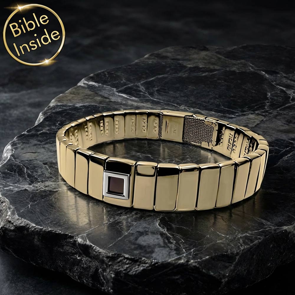 תכשיטים לגברים עם כל התנ"ך משובץ